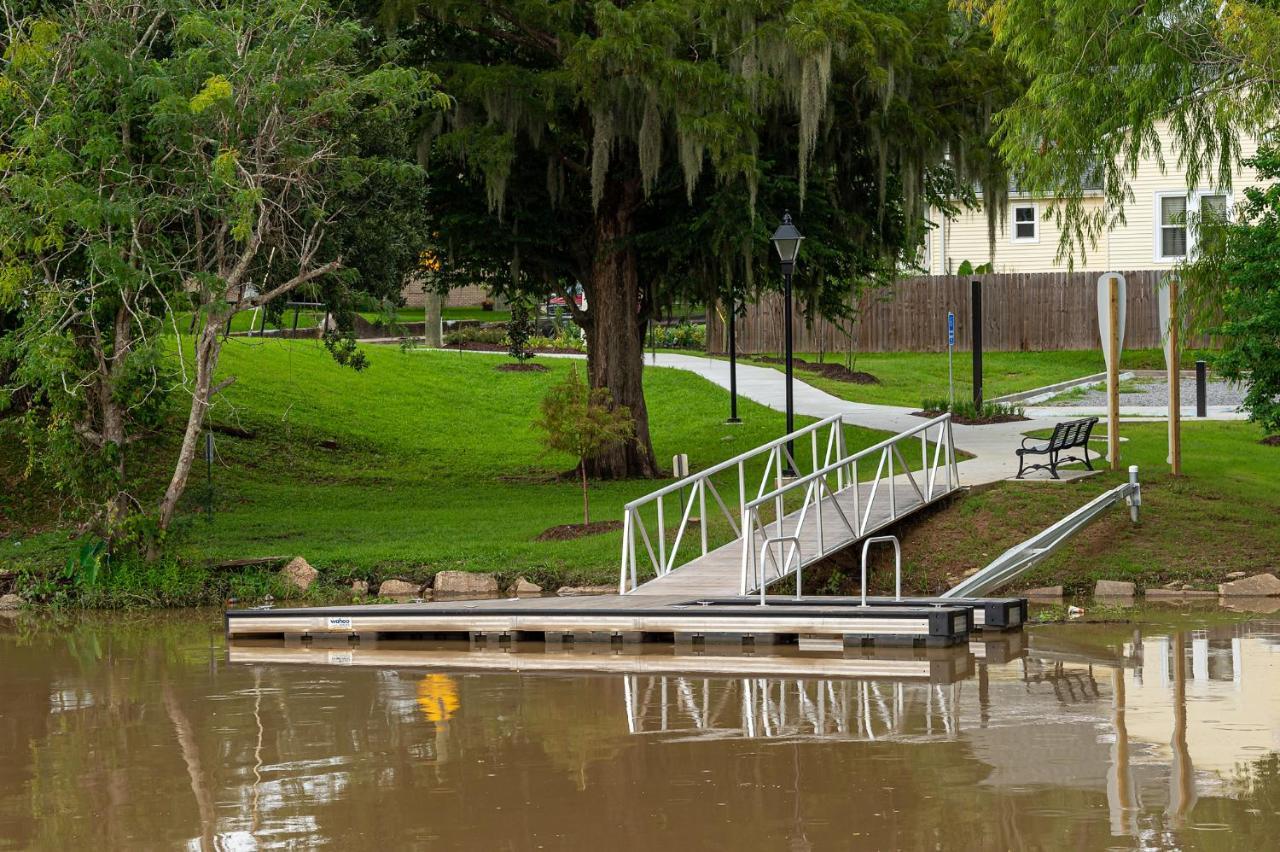 Chateau Royale, Pet Friendly, On Bayou, Downtown! New Iberia Eksteriør billede