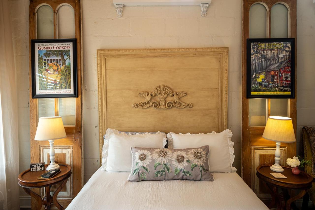 Chateau Royale, Pet Friendly, On Bayou, Downtown! New Iberia Eksteriør billede