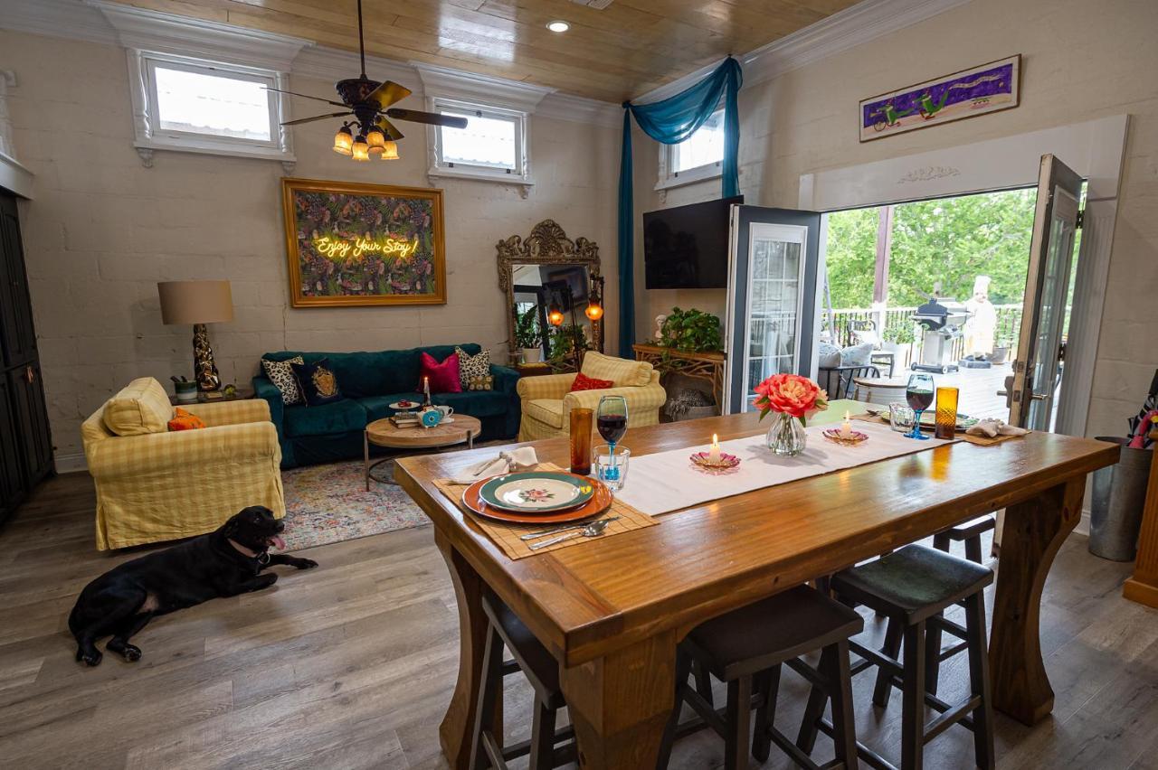 Chateau Royale, Pet Friendly, On Bayou, Downtown! New Iberia Eksteriør billede