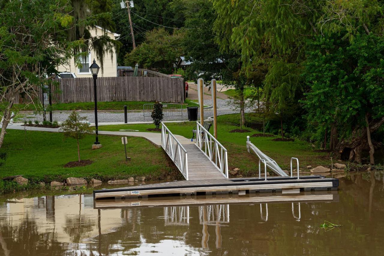 Chateau Royale, Pet Friendly, On Bayou, Downtown! New Iberia Eksteriør billede